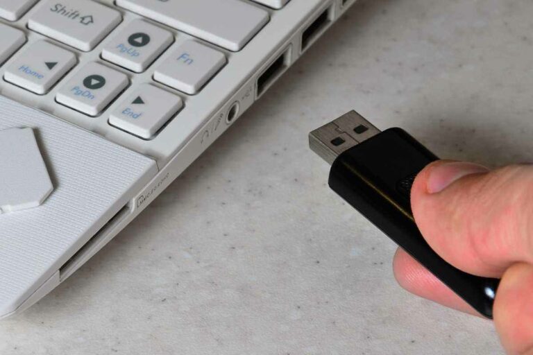 chiavetta usb addio