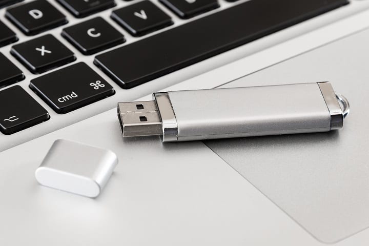 Format USB flash drive