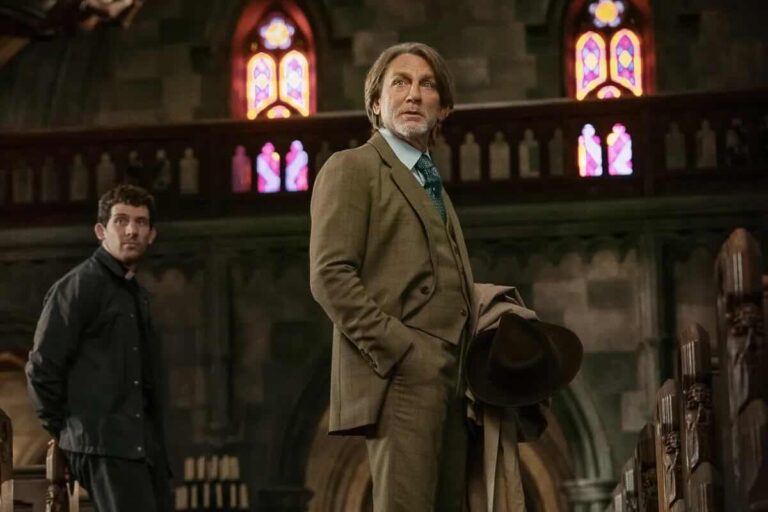 knives out trama cast