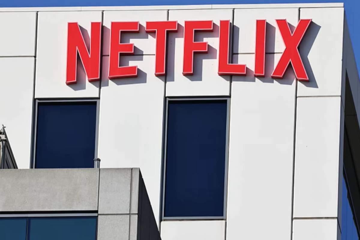 netflix warner bros acquisizione